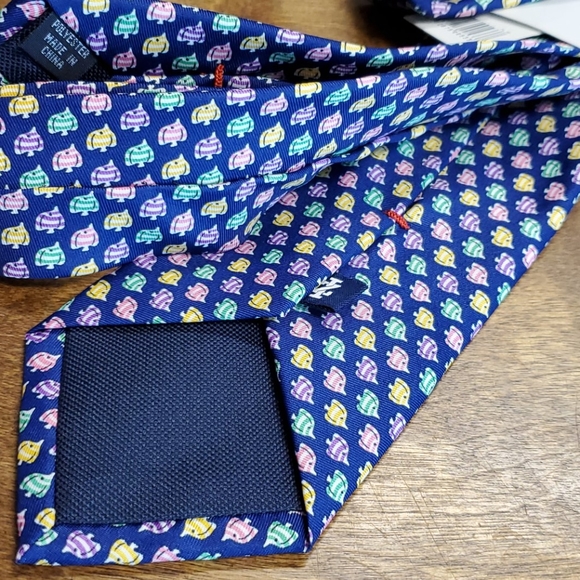 Izod Festive Fish Tie {Izod} - Picture 4 of 8